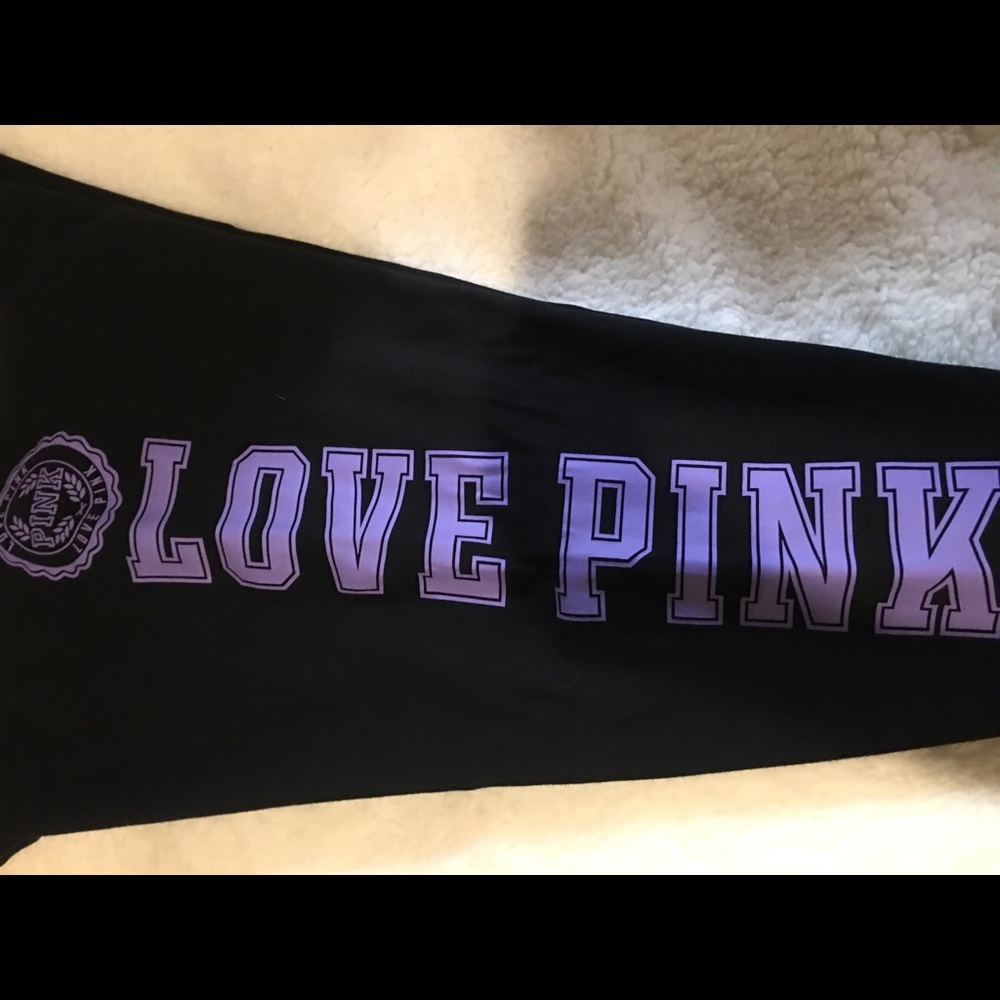 Victoria’s Secret pink yoga pants